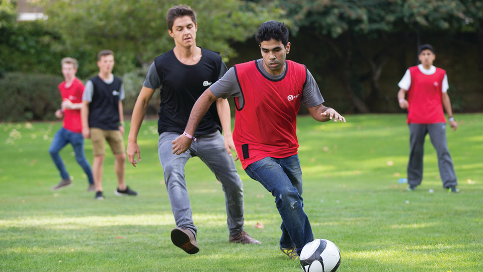 You are playing football. Football with friends. My friend playing Football. Futbol students.