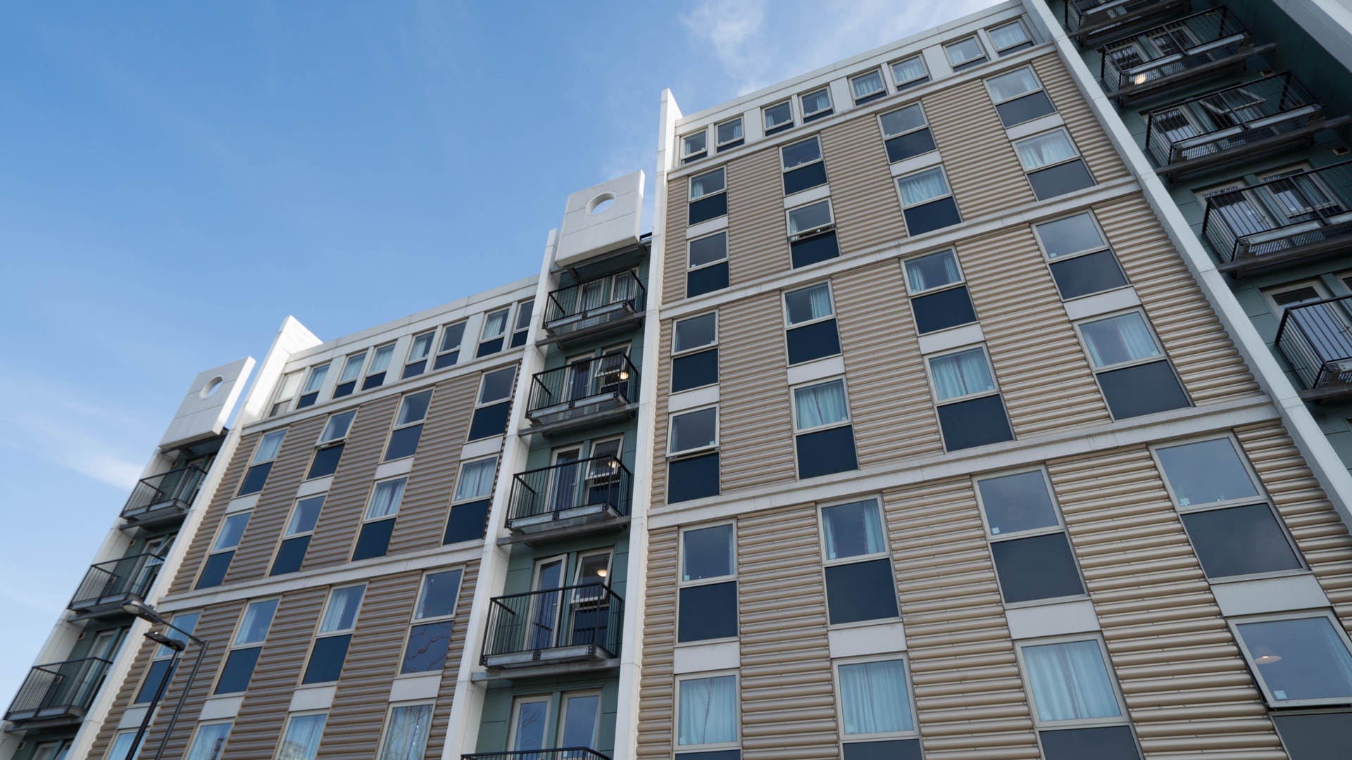 Exterior of Quantum Court